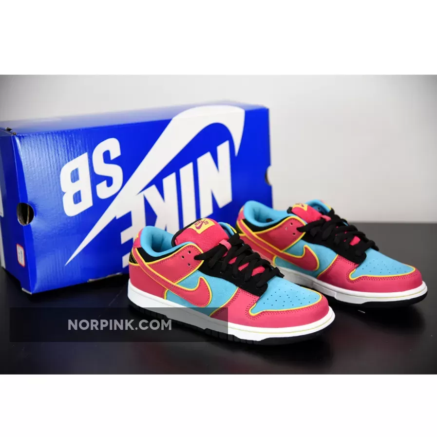 Pac Man Dunks Nike Dunk SB Low ‘Ms. Pacma’ Chlorine Blue/Cersie