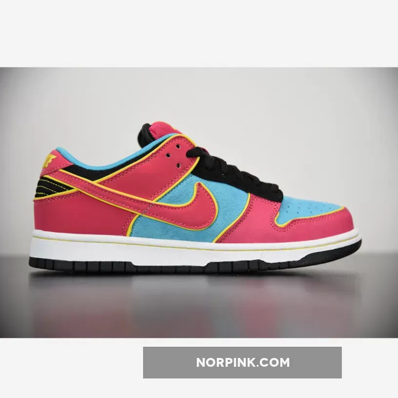 Pac Man Dunks Nike Dunk SB Low ‘Ms. Pacma’ Chlorine Blue/Cersie