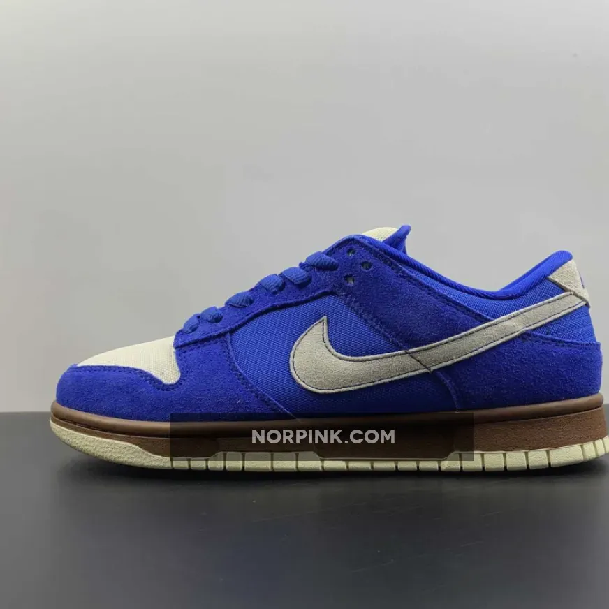 Nike Dunk Low Varsity Royal/Mettalic Vegas Gold 304292-472