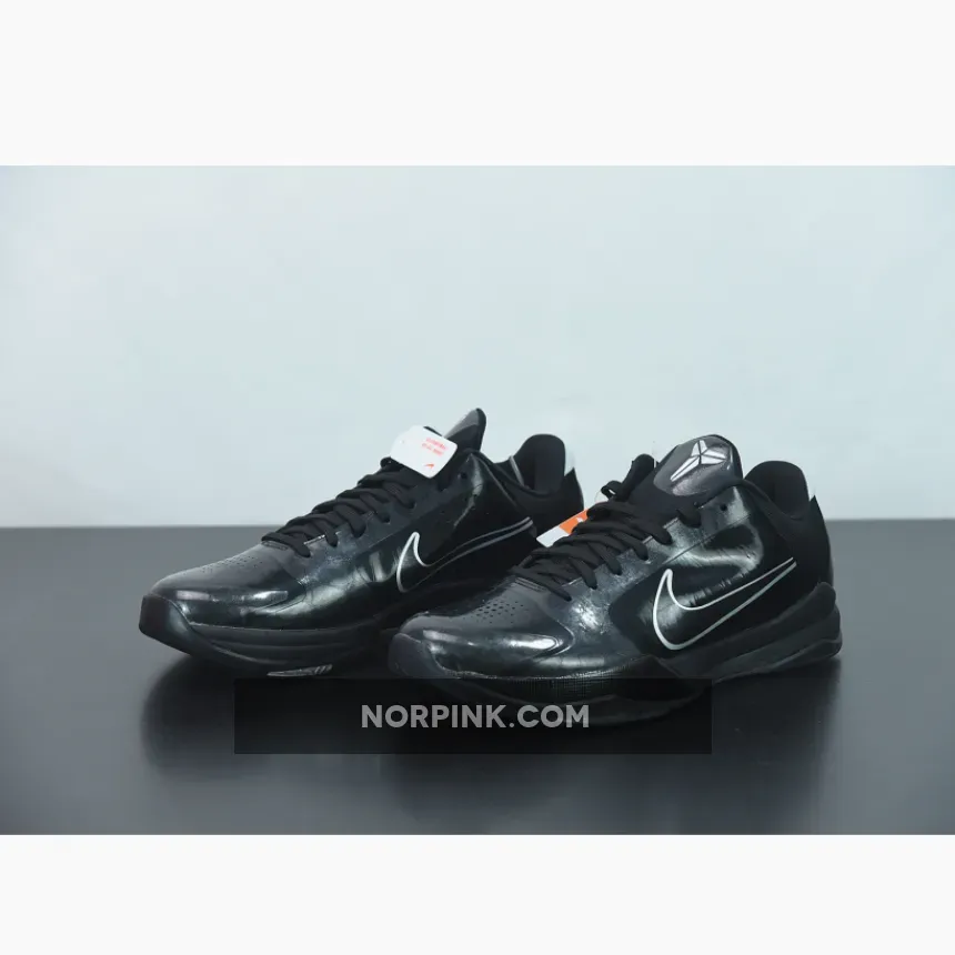Nike Zoom Kobe 5 "Black Out" | kobe size 5.5 386429-003 Nike Zoom Kobe 5 "Black Out" | kobe size 5.5 386429-003
