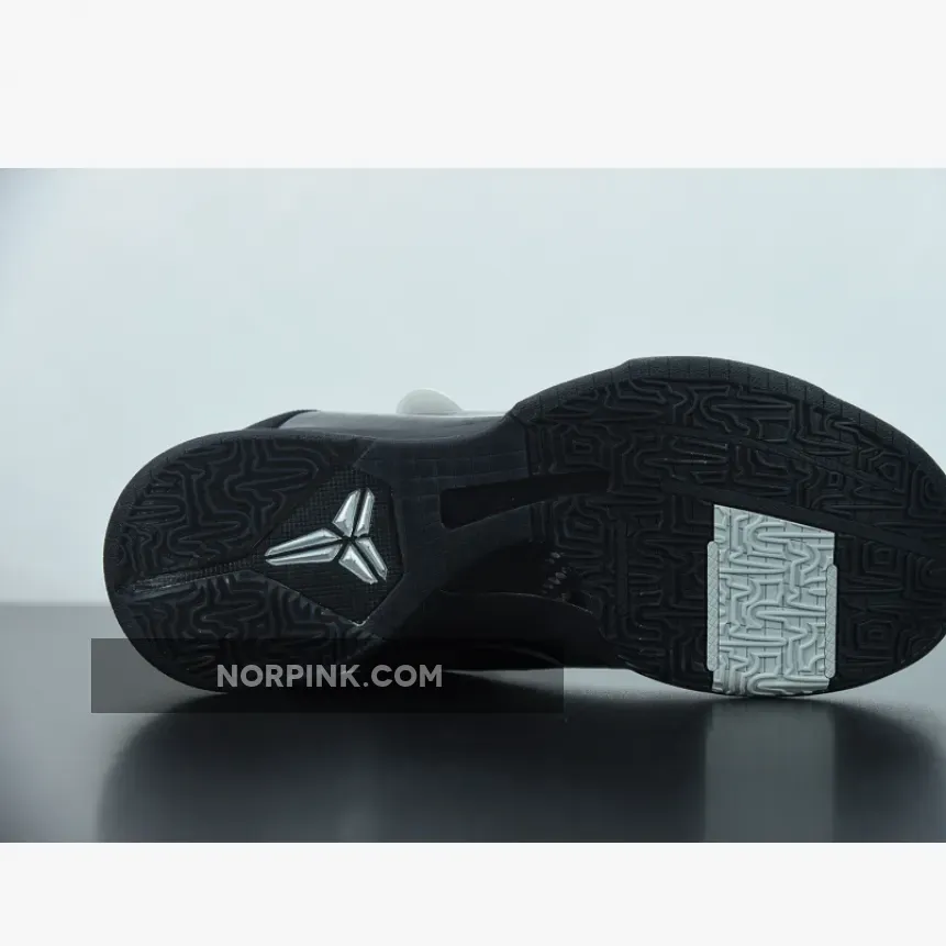 Nike Zoom Kobe 5 "Black Out" | kobe size 5.5 386429-003 Nike Zoom Kobe 5 "Black Out" | kobe size 5.5 386429-003