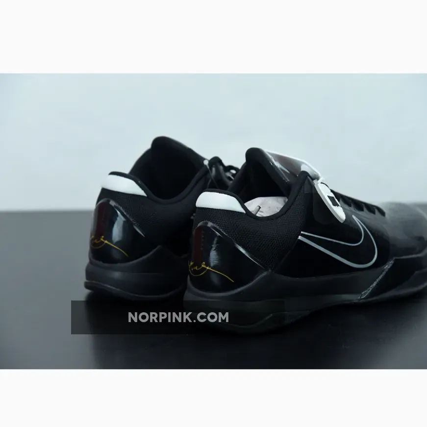 Nike Zoom Kobe 5 "Black Out" | kobe size 5.5 386429-003 Nike Zoom Kobe 5 "Black Out" | kobe size 5.5 386429-003