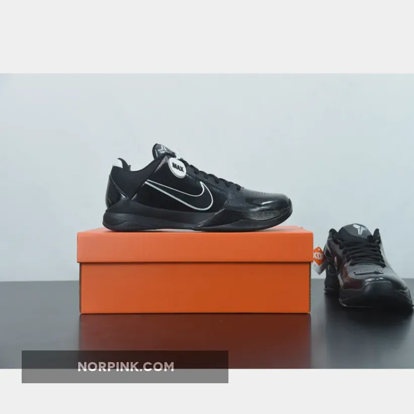 Nike Zoom Kobe 5 "Black Out" | kobe size 5.5 386429-003 Nike Zoom Kobe 5 "Black Out" | kobe size 5.5 386429-003