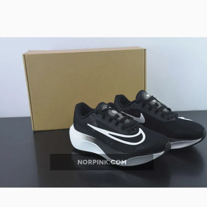 Nike Zoom Fly 5 Review - Nike Zoom Fly 5 Black/White DM8968-001