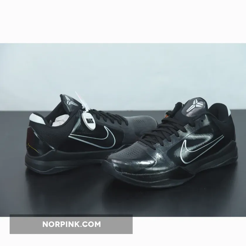 Nike Zoom Kobe 5 "Black Out" | kobe size 5.5 386429-003 Nike Zoom Kobe 5 "Black Out" | kobe size 5.5 386429-003