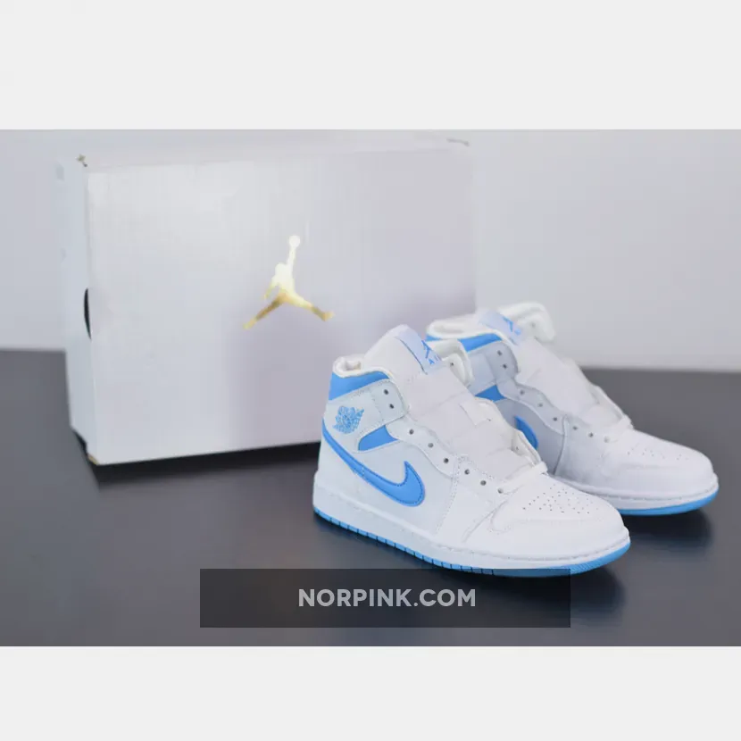 Air Jordan 1 Mid "UNC University"