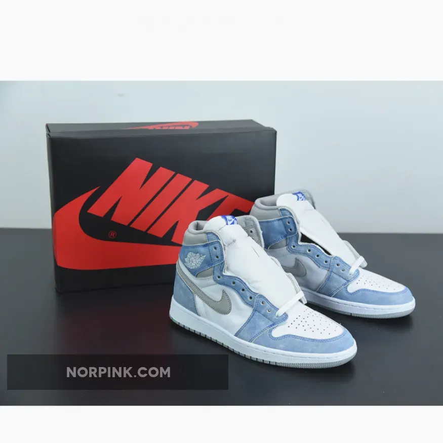 Jordan 1 Retro High OG Hyper Royal