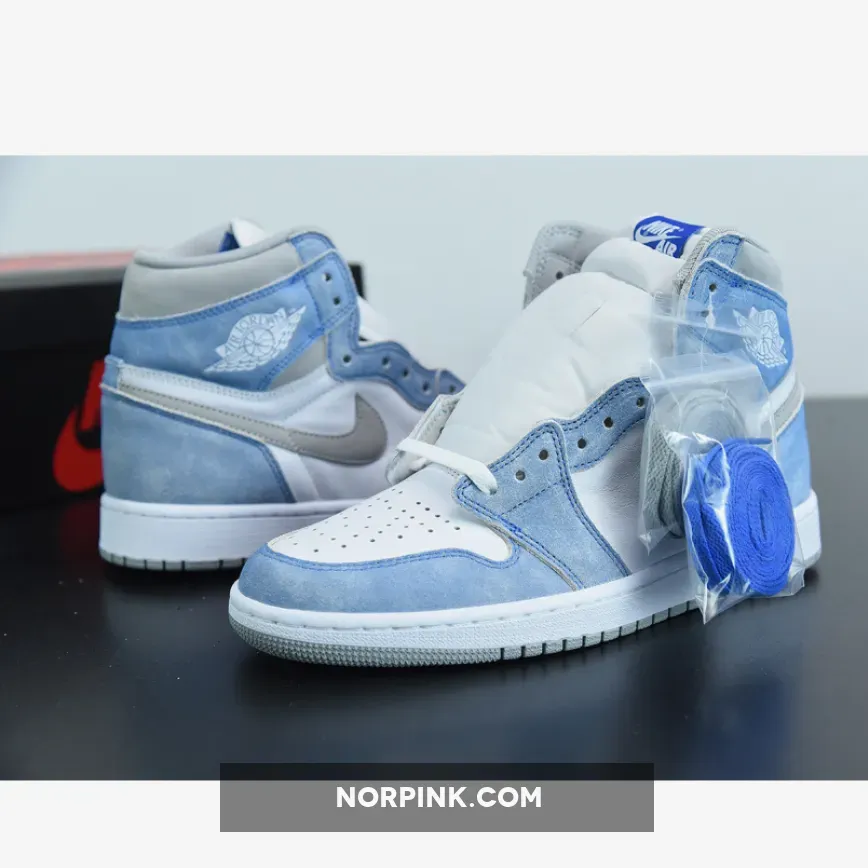 Jordan 1 Retro High OG Hyper Royal Jordan 1 Retro High OG Hyper Royal