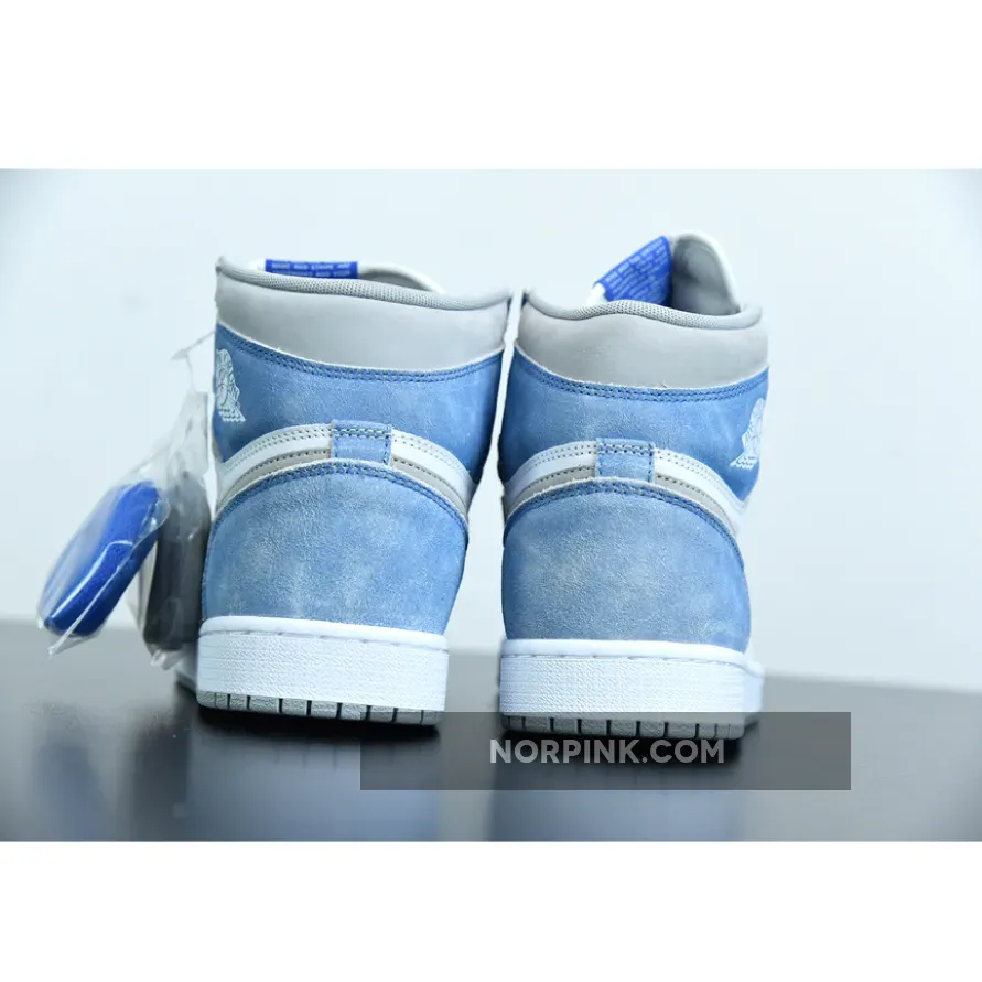 Jordan 1 Retro High OG Hyper Royal Jordan 1 Retro High OG Hyper Royal