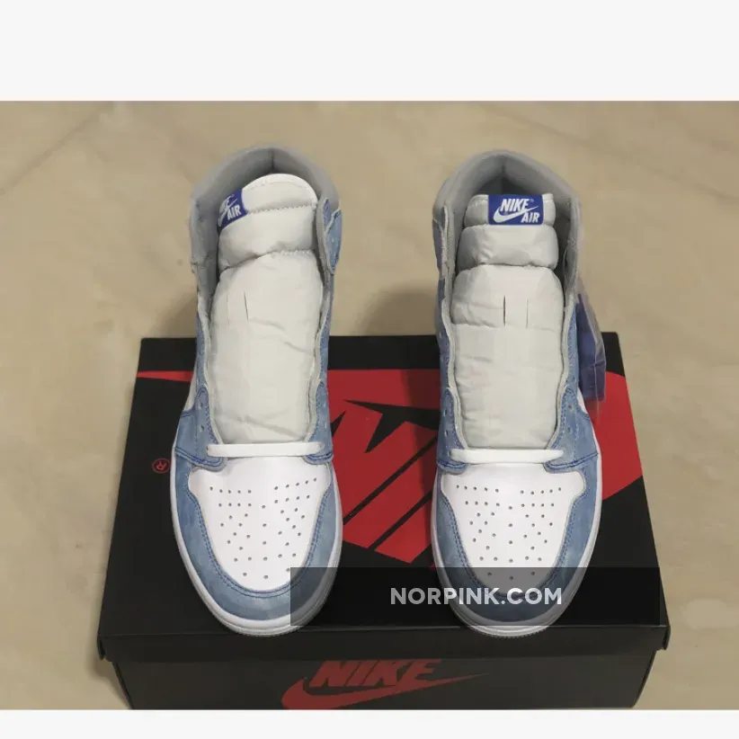 Jordan 1 Retro High OG Hyper Royal Jordan 1 Retro High OG Hyper Royal