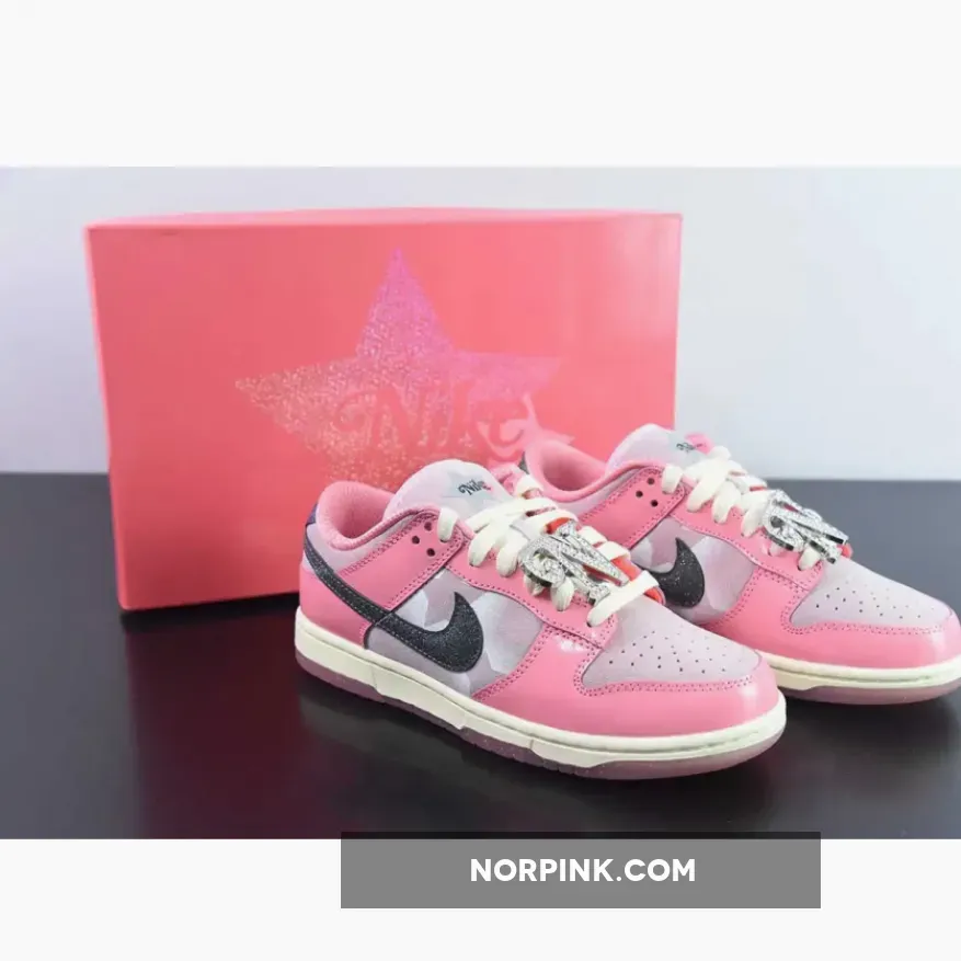 Nike Dunk Low Barbie