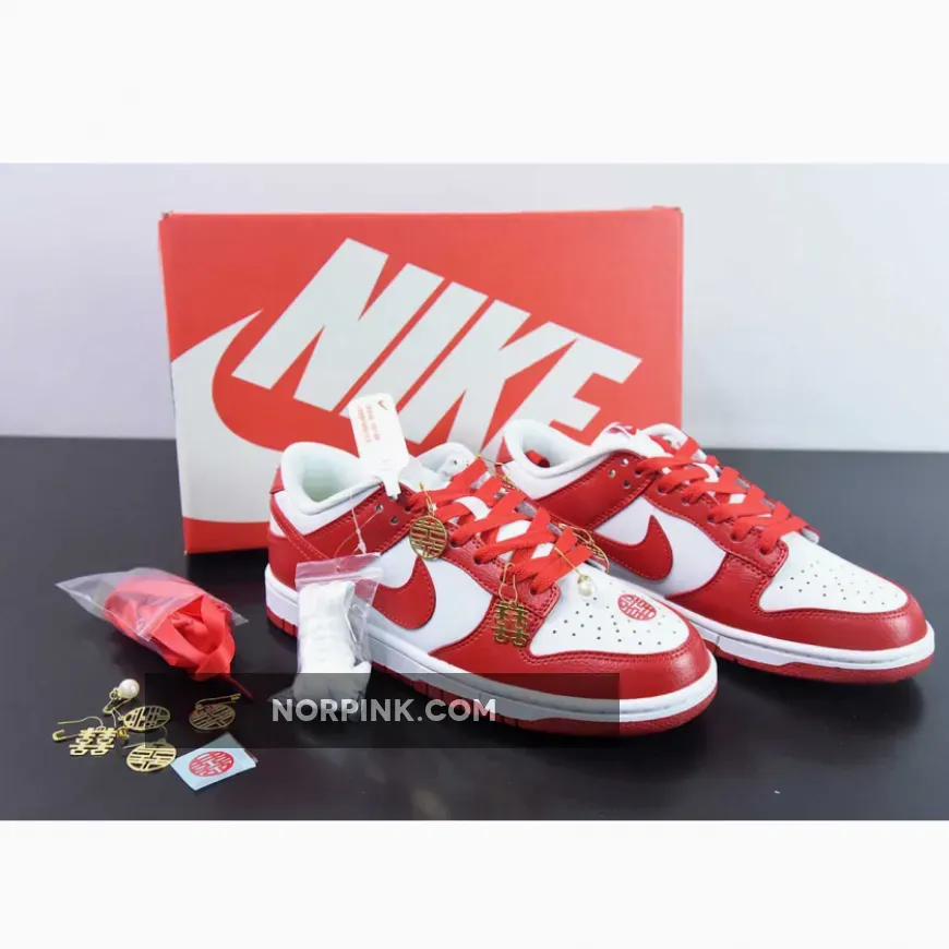 Nike Dunk Low Next Nature University Red