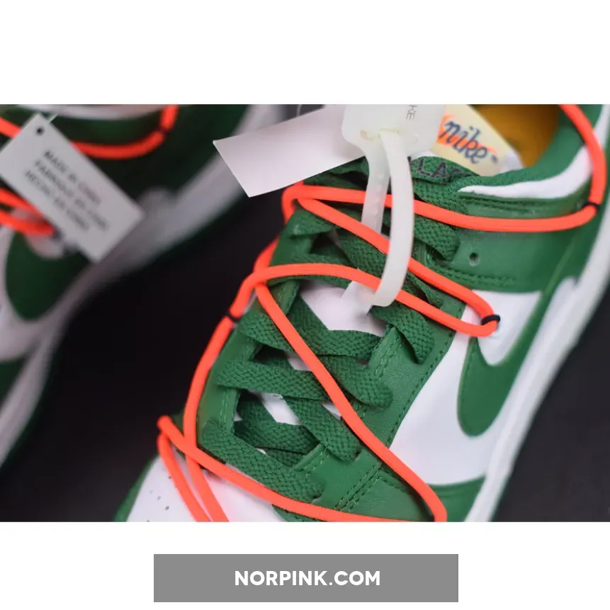 Nike Dunk Low "Pine Green" Nike Dunk Low "Pine Green"