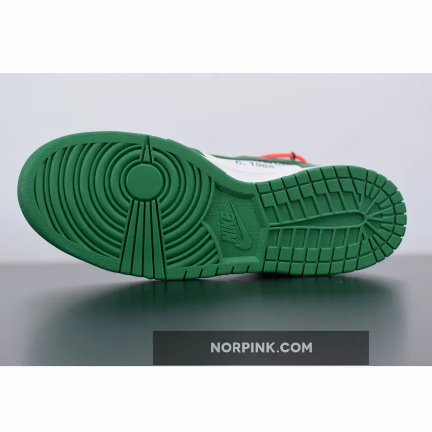 Nike Dunk Low "Pine Green" Nike Dunk Low "Pine Green"