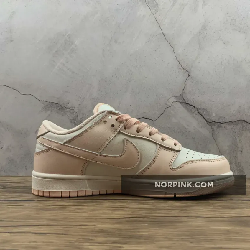 Nike SB Dunk Low Sail/Orange Pearl Nike SB Dunk Low Sail/Orange Pearl