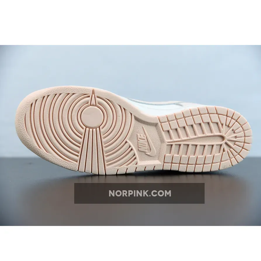 Nike SB Dunk Low Sail/Orange Pearl Nike SB Dunk Low Sail/Orange Pearl