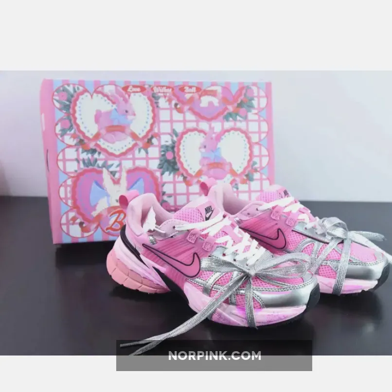 Nike WMNS Runtekk Pink Silver Black