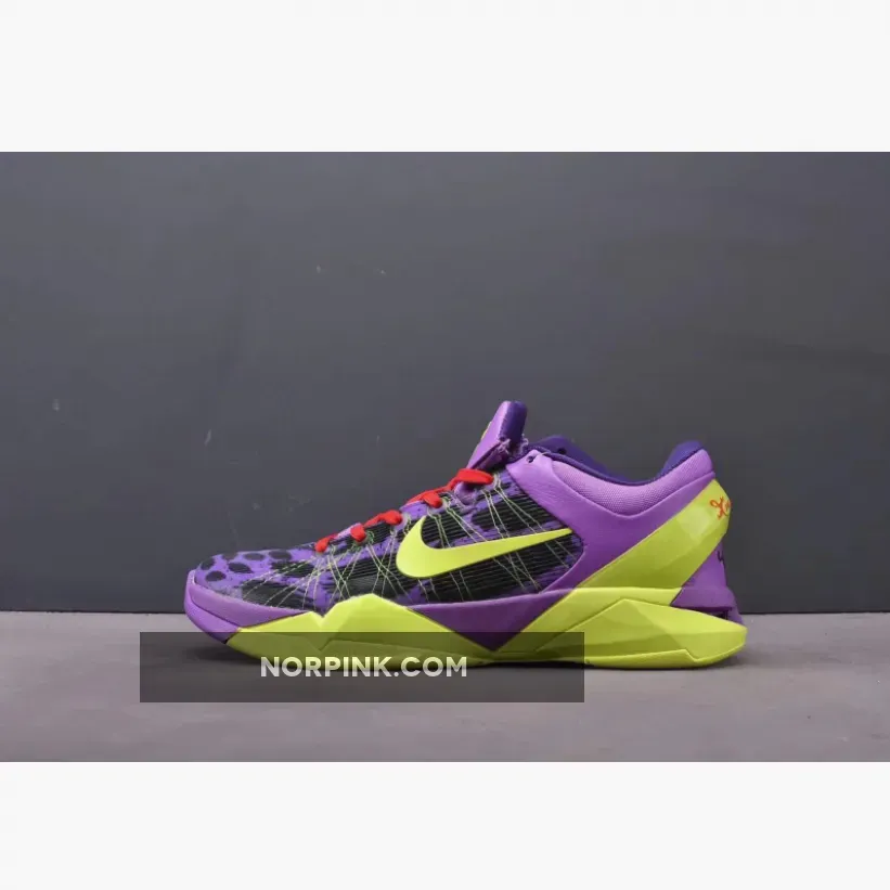 Nike Zoom Kobe 7 Christmas Leopard