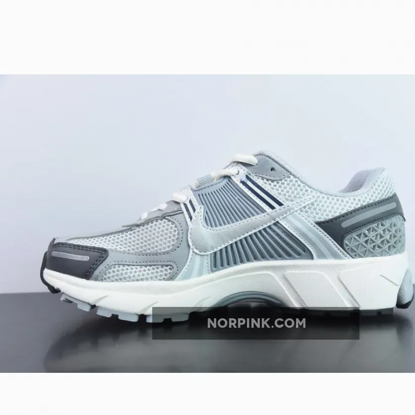 Nike Zoom Vomero 5 Wolf Grey/Cool Grey-White Nike Zoom Vomero 5 Wolf Grey/Cool Grey-White