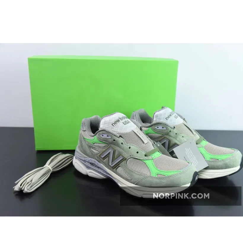 Patta x New Balance 990v3 Olive