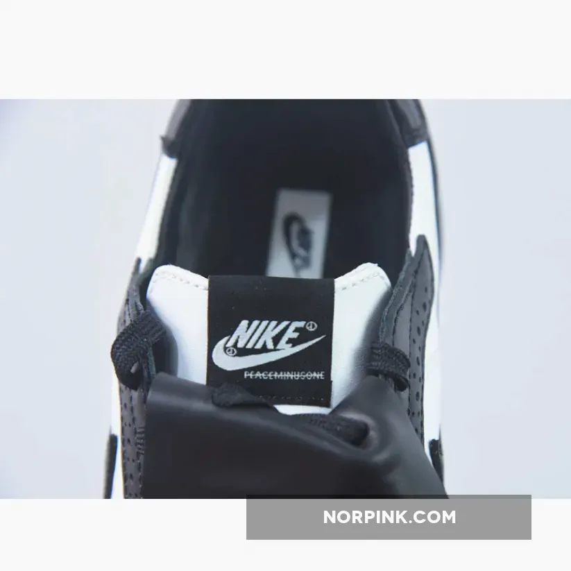 Peaceminusone x Nike Kwondo 1 White Gum Peaceminusone x Nike Kwondo 1 White Gum