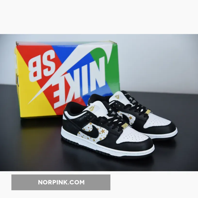 Supreme x Nike SB Dunk Low "Stars" White/Metallic Gold/Black